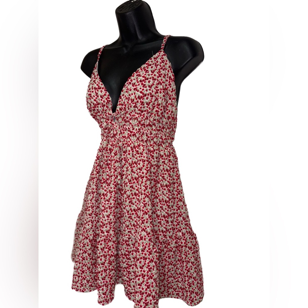 Beautiful Rosebud Print Mini Sundress ⭐️NWT⭐️ - Picture 2 of 6